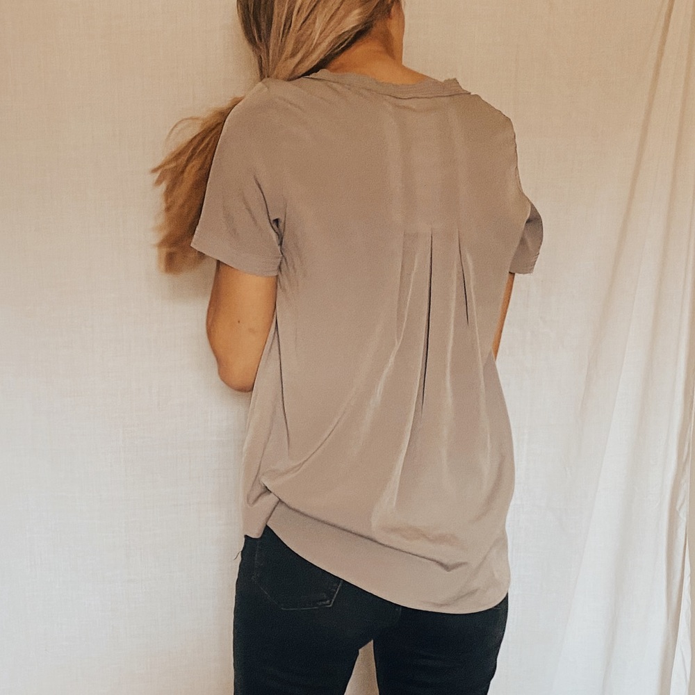 Versatile Grey Blouse - Picture 2 of 3
